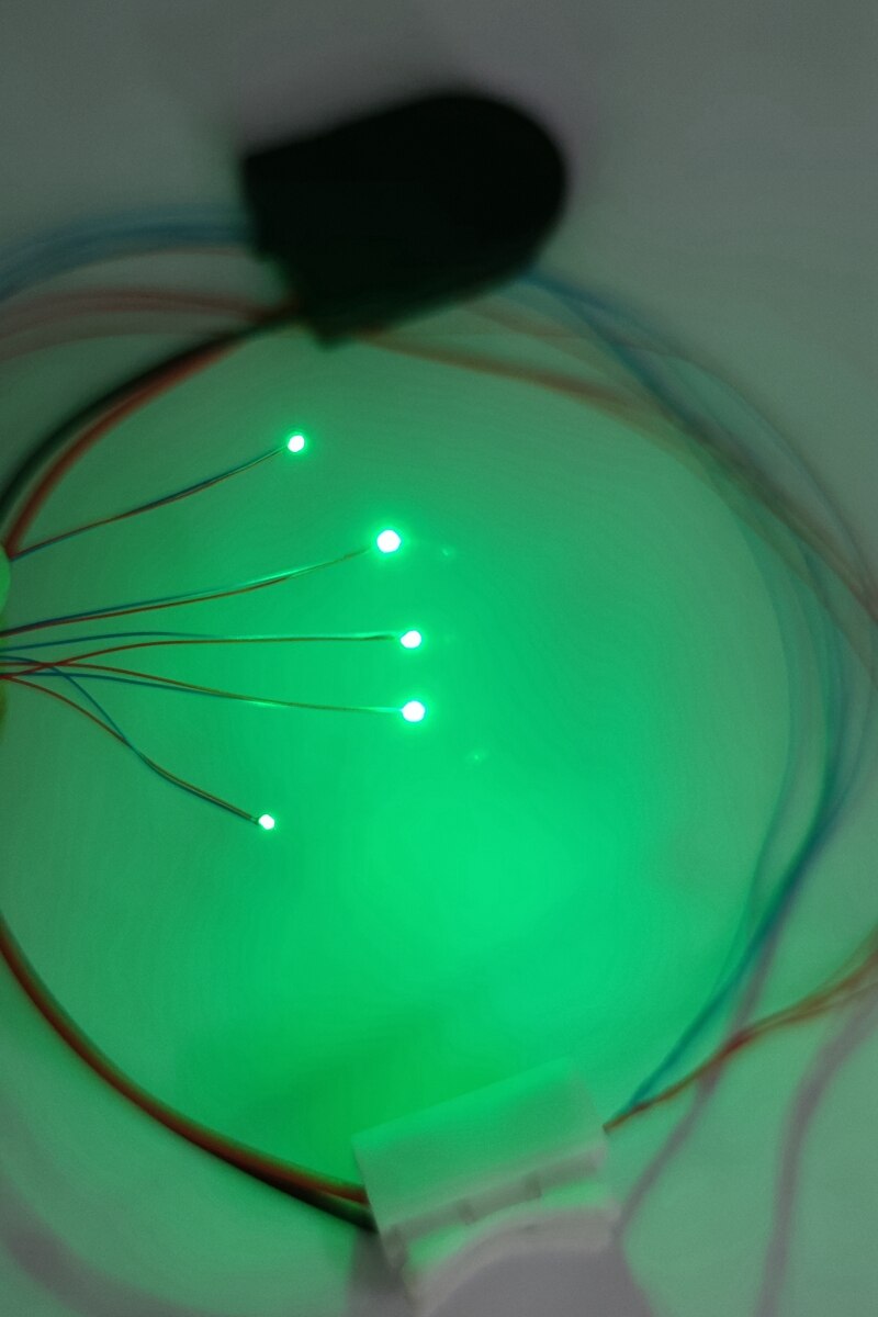 50pcs Pre-wired #0402 Smd Leds,with free Cr2032 3V button battery box,30cm Connection Wires hobby Model Kit for Gundam Lighting: 0402Green