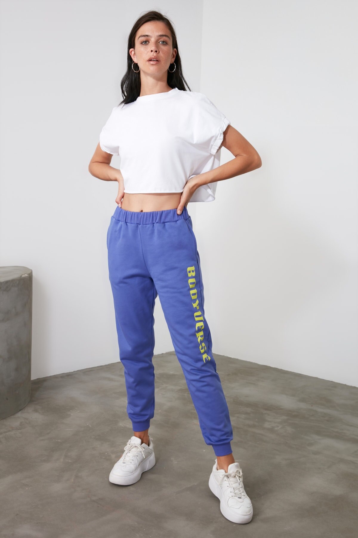 Trendyol Lila Gedruckt Basic Jogger Stricken Jogginghose TWOAW21EA0307