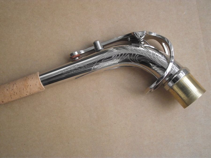 Altsaxophon Hals - Vernickeltes Messing - Fallendes E (F) - Ton B