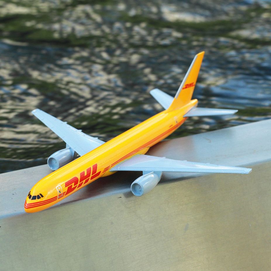 DHL Cargo B757 Aircraft Alloy Diecast Model 15cm Aviation Collectible Miniature Ornament Souvenir Toys