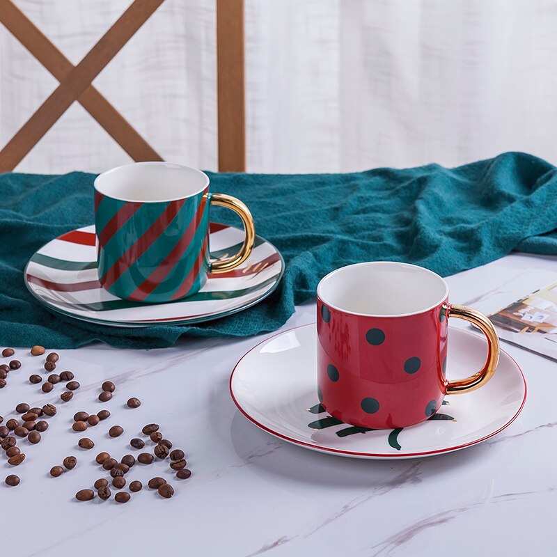 Lyxig prickig linje nordisk färg europeisk keramisk kopp med kaffemugg kopp och fat set kaffekoppar resemugg