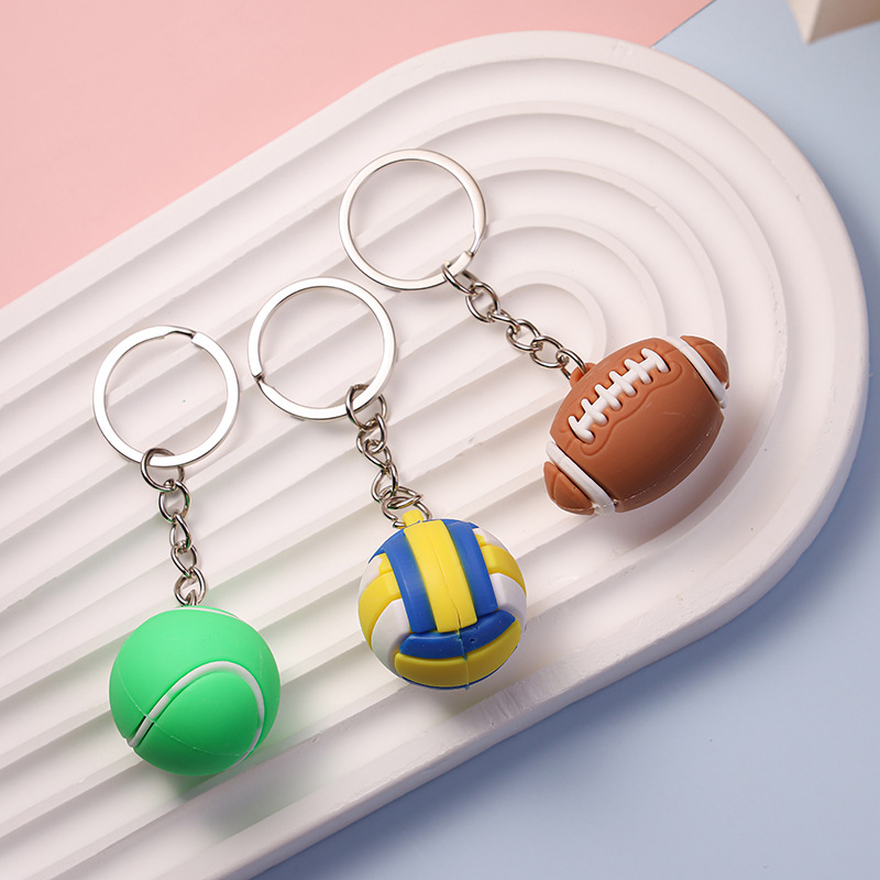 Simulatie Voetbal Basketbal Volleybal Tennis Rugby Sleutelhanger PVC Creatieve Mini Sleutelhanger Rugzak Hanger Auto Accessoires Cadeau
