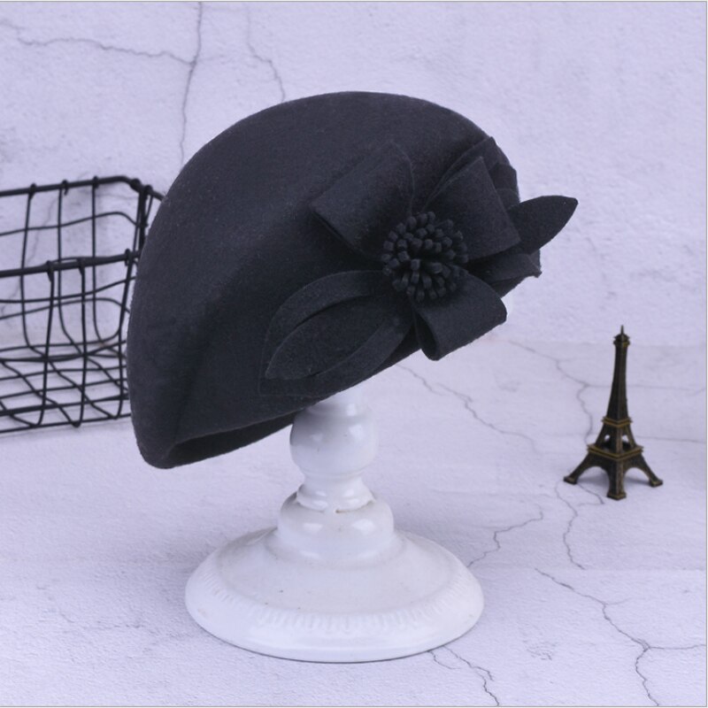 Autumn And Winter 100% Wool Berets Women Winter Felt Hats Lady French Beret Flower Wool Beret Caps