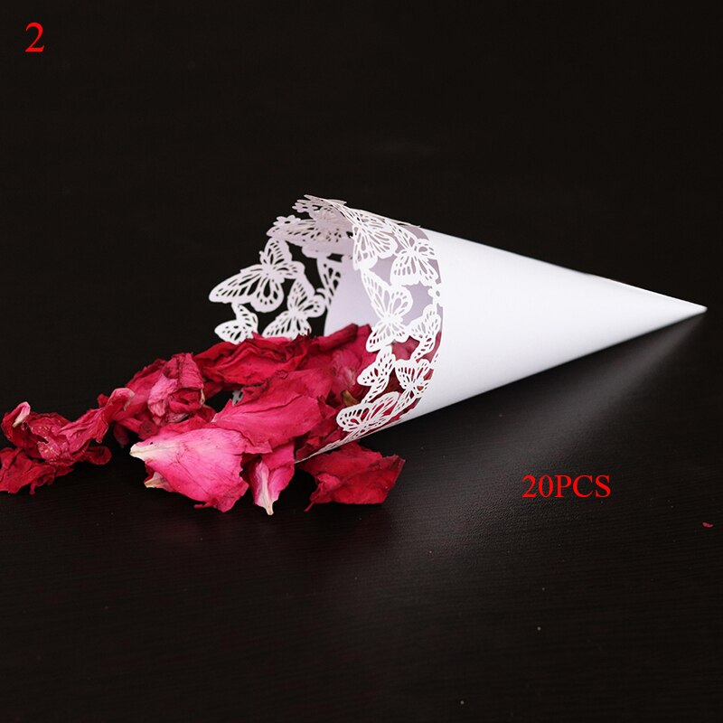 20pcs Wedding Confetti Cones White Lace Retro Kraft Paper Petals Candy Placed Natural Confetti Cones Wedding Party Decoration