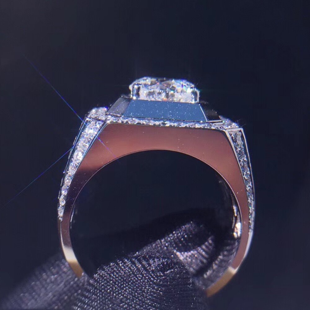 Luxe zilveren kleur, prachtige bling bling cz ring, vriendje, jubileum, banket, verloving, bruiloft, sieraden