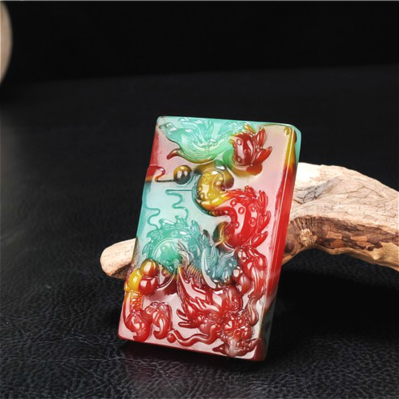 Natürliche Farbe Jade Drachen Anhänger Halskette Chinesischen Hand-Geschnitzte Charme Schmuck Zubehör Amulett für Männer Frauen