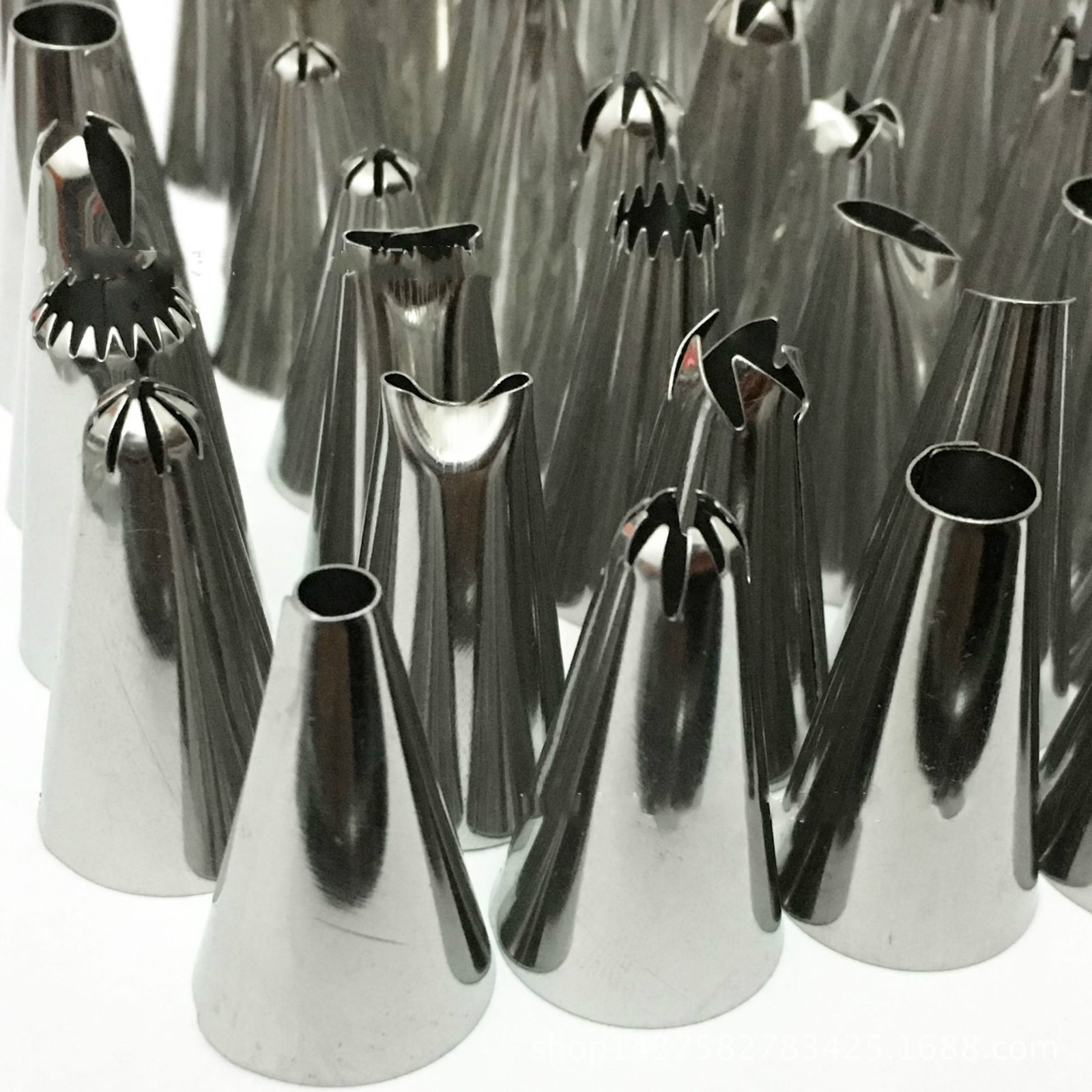 Cake Decorating 48 stks/set Goede rvs Icing Piping Nozzles Pastry Tips Set Cake Bakken Tools Accessoires WYQ