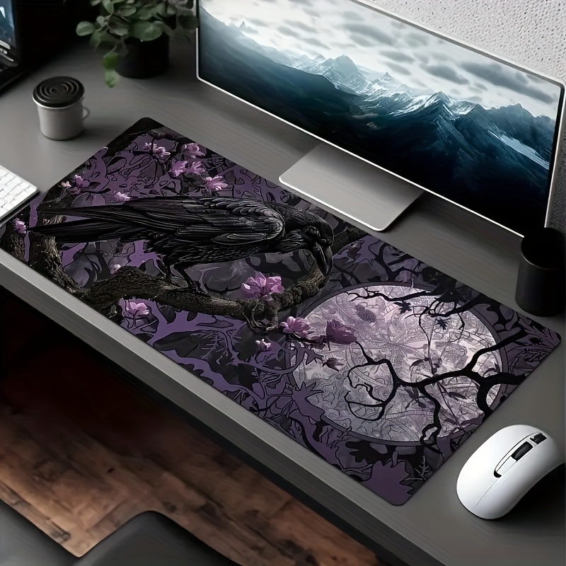 Gotische Raven Moonlight muismat - paars bloemen- en zwart takkenontwerp, gestikte randen | Essentiële kantoor- en gamingartikelen