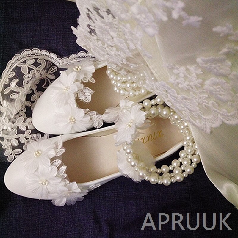 Luxury handmade flower wedding flats shoes bride plus size small big sizes pearls ankle strap bridal flats ladies party shoe