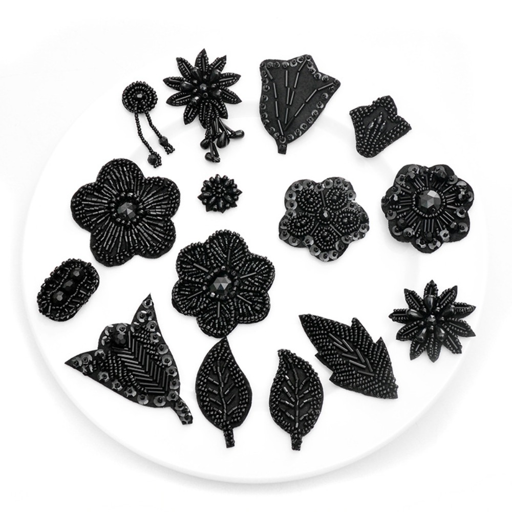 Cuentas hechas a mano, cuentas simples negras, tubo, flores, hojas, estrella, pegatina de tela pequeña, ropa, pantalones, decoración, parche con agujero