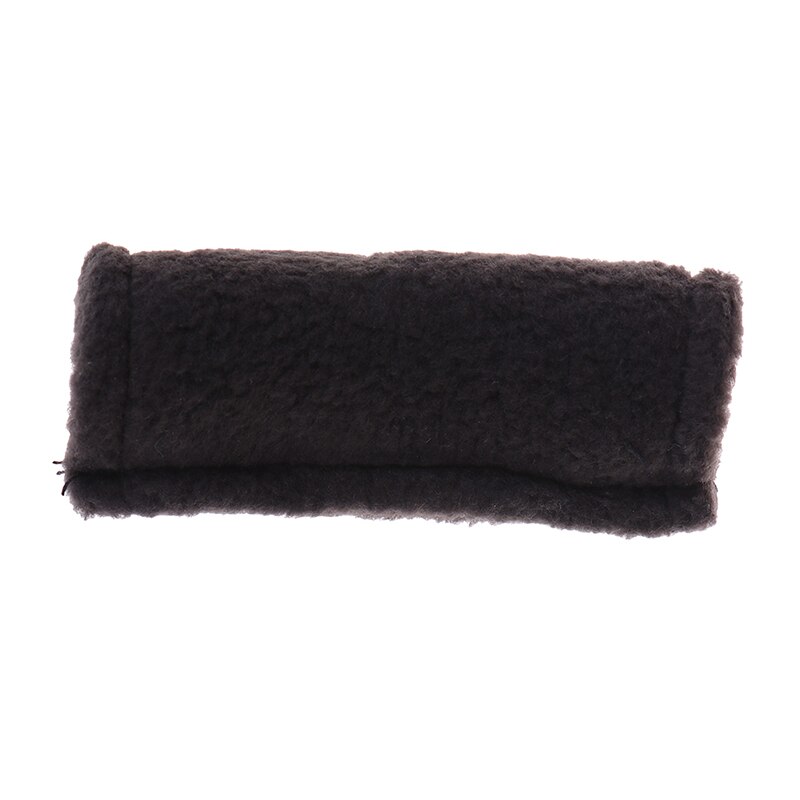 Poolbiljart accessoires snookerkeuen stok schoonmaken onderhoud poetsmiddel hoes doek polijst keu stang poetsdoek