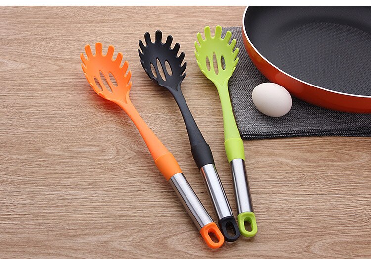 1 ST Siliconen Praktische Pasta Noodle Lepel Pasta Scoop vergiet Noodle Spaghetti Pollepel Slot Lepel Nylon Vergiet Gadget KX 199