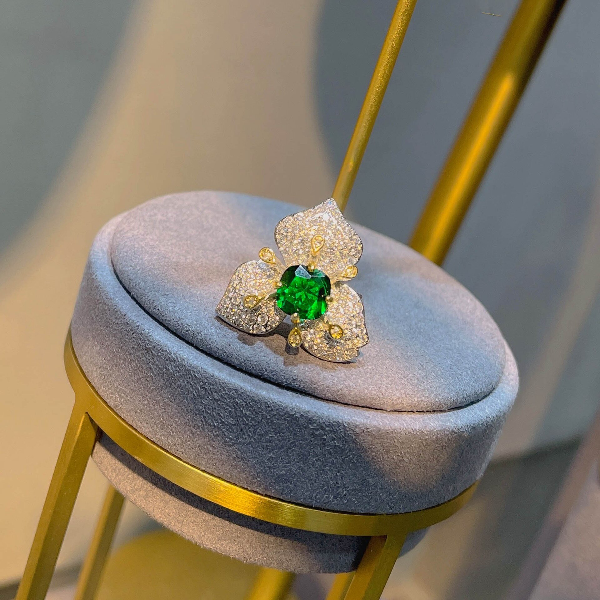 2022 Trendy Silver Color Jewelry Sets Flower Petal Crystal Stud Earrings Ring Popular Birthday