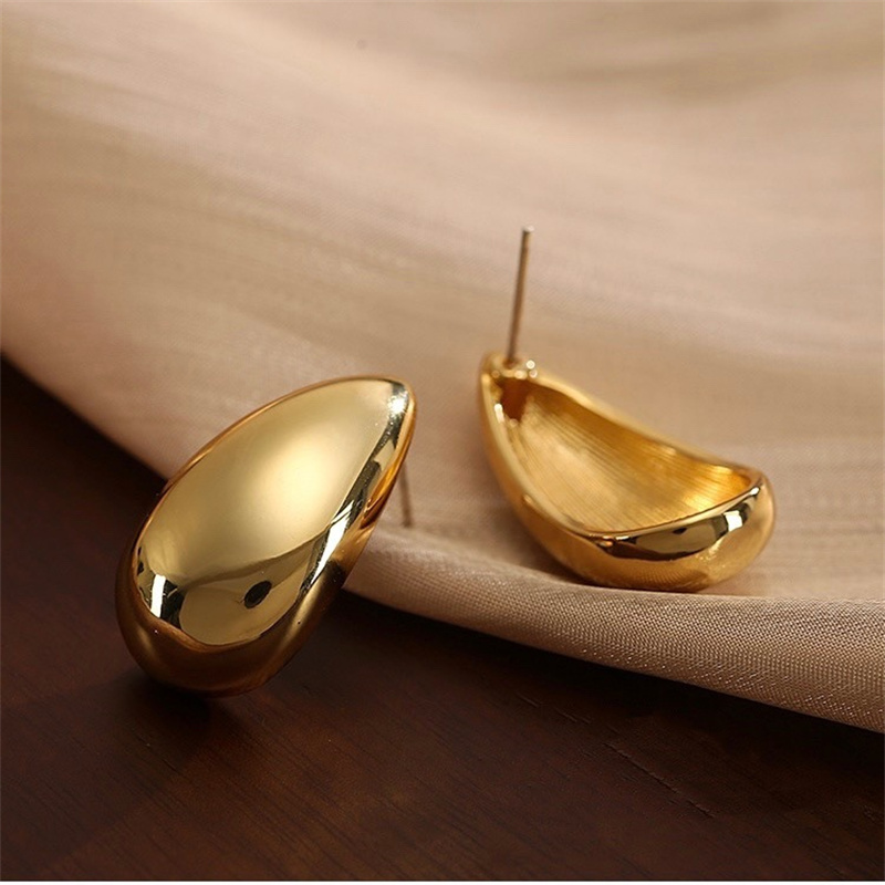 Pendiente de aro con giros circulares para mujer, temperamento Simple, hipérbole, Color dorado, uso diario, joyería, de: Chapado en zinc azul