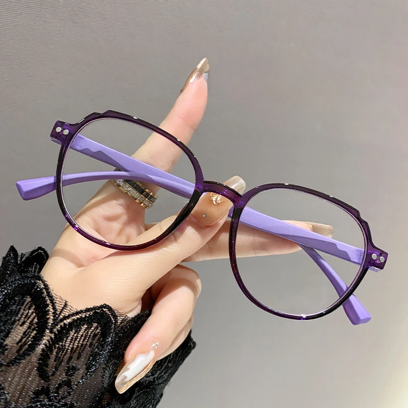 Men and Women Square Reading Glasses Unisex Blue Light Blocking Glasses with Plus Diopters Trendy Retro Far Sighted Eyewear: WHITE / +250
