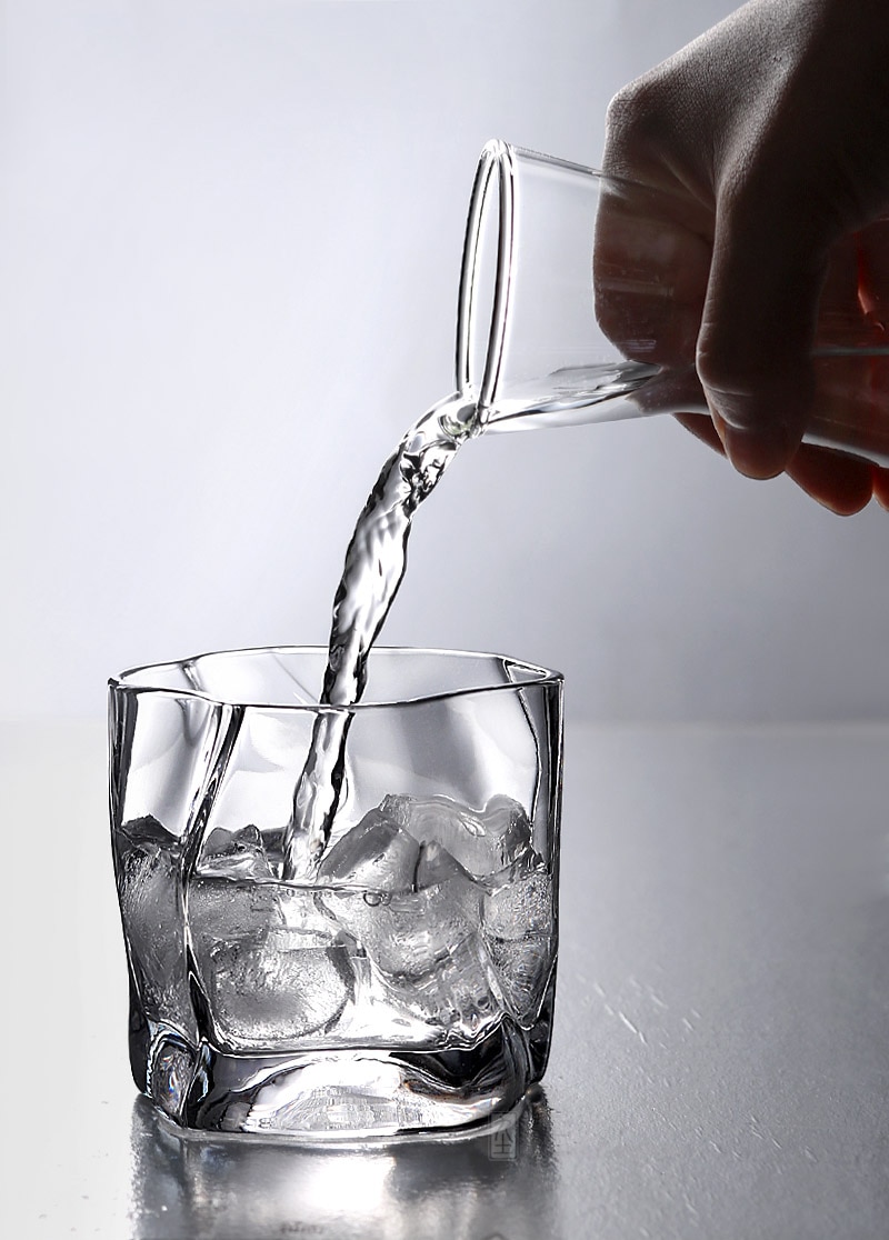 2 PCS 250ml Distorted Shape Whisky Glasses Old Fashioned Glass Water Glass,Juice Glass Set of 2