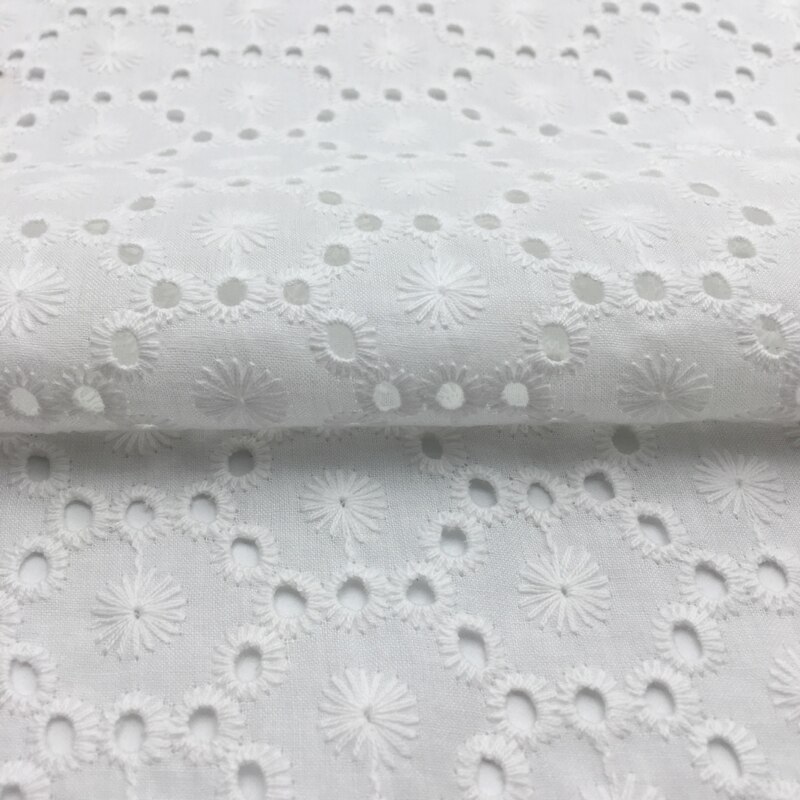 Off White 100% Voile de Algodão Bordado Ilhó Rendas Tecido do Vestido, Fino Retalhos De Pano De Mesa de Costura Material de Tecidos, 130 centímetros de largura