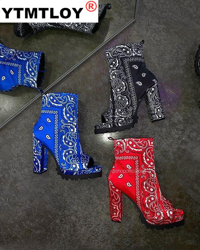 Europæisk stil sorte ankelstøvler flade rund tå slip-on støvler kvinde platform læder sko kvinde chunky vinter