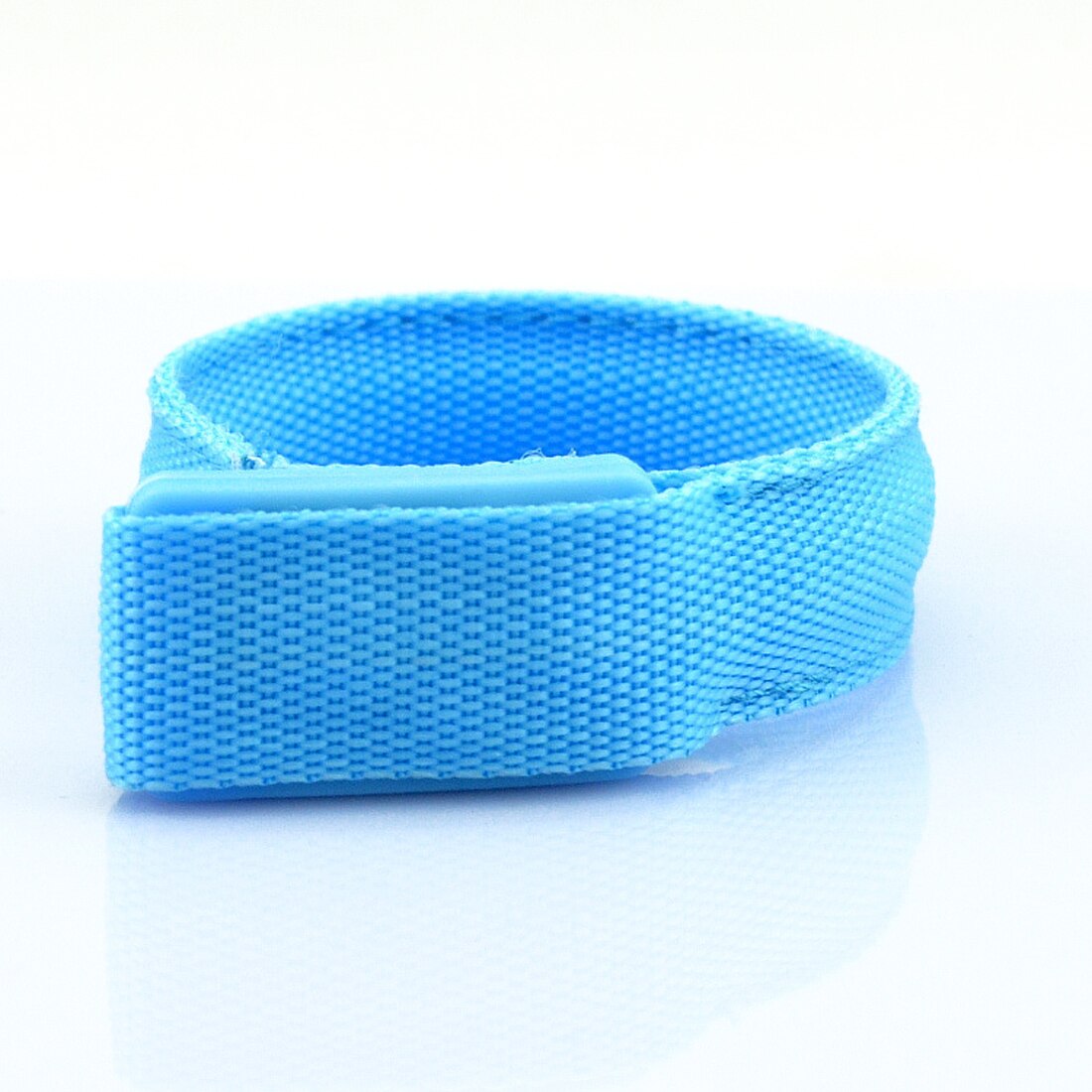 Wrist light bracelet LED flash wristband bracelet hand party party light glow party night sports dancing glowing bracelet: blue