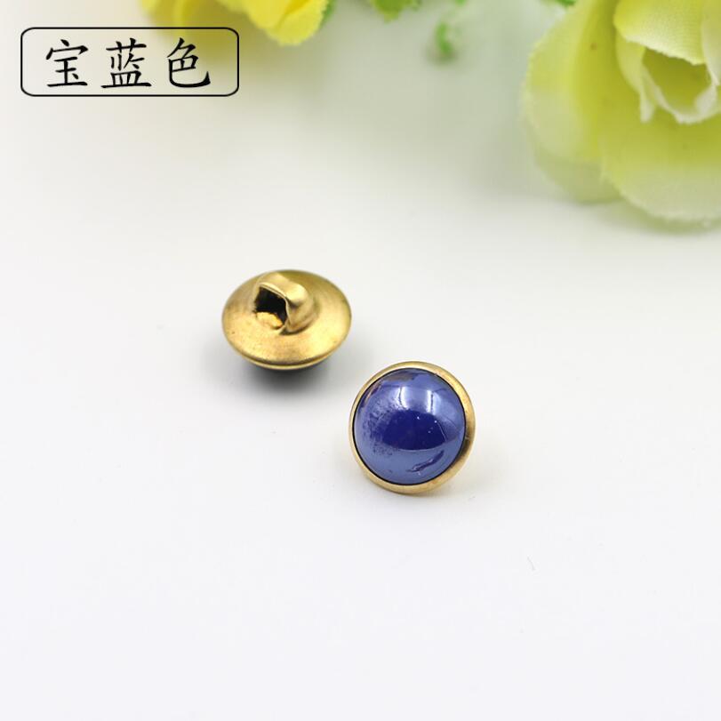 20 stuks 10mm mix kleuren koperen schachtneuzen knoop naaiknopen voor kleding dames overhemdknopen ronde oogbol decoratieve gespen: Saffier