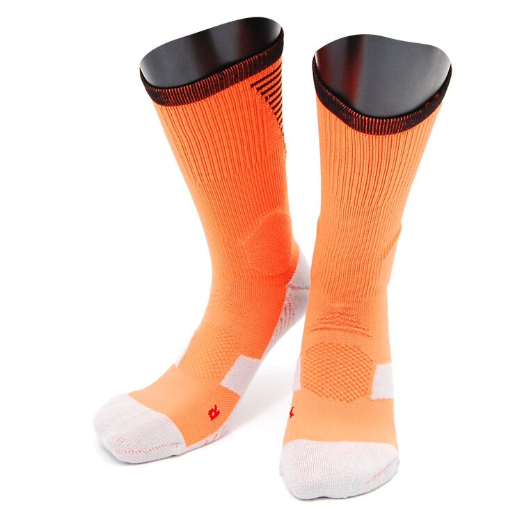Bulothock short tube basketball sokker mænd, der løber hurtigtørrende høj elasticitet nylon tykt håndklæde fodboldsokker udendørs sportssokker: Orange sort