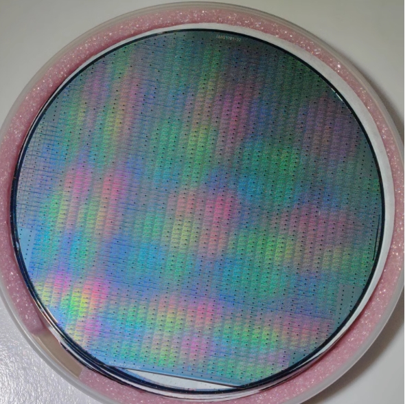 Chip de circuito de litografía de oblea de CPU de oblea de 12 pulgadas, 8 pulgadas y 6 pulgadas, Chip de prueba de enseñanza de oblea Semiconductor: Oro cepillado