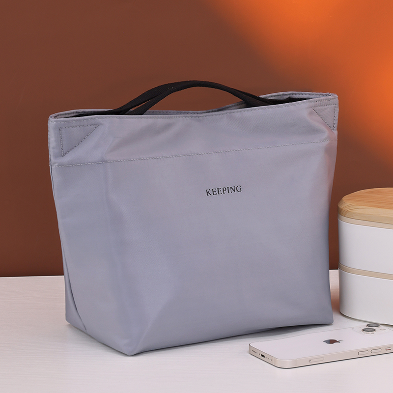 Eenvoudige draagbare thermische tas voor vrouwen Geïsoleerde lunchbox Tote Waterdichte kantoorvoedselkoeltas Lunchtas Bento-zakje: Black