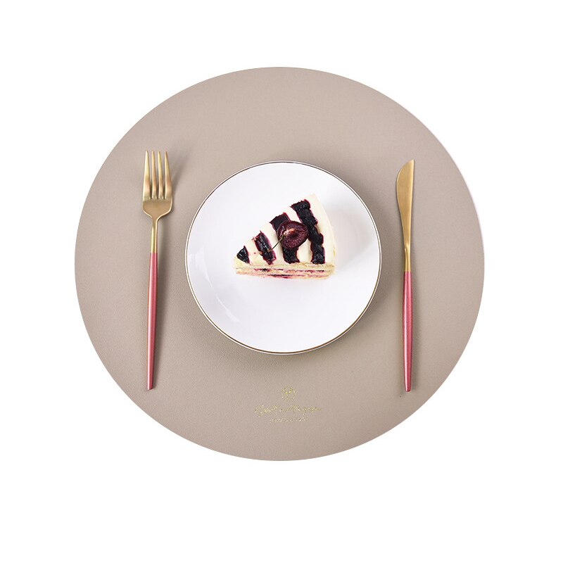 Inyahome runde læder dækkeservietter til spisning imiterede store pu dækkeservietter og små kaffeunderlag til køkken i hjemmet vandtætte: Cirkel creme