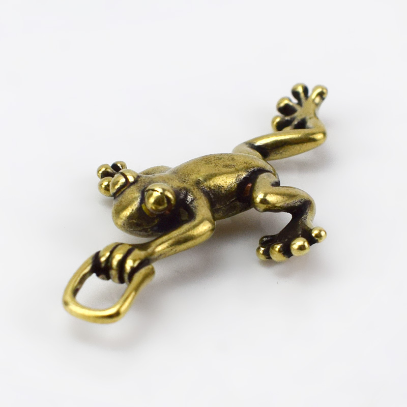2pcs Eco-Friendly Retro Solid Brass Frog Keychain Hooks Wallet Chain Belt Buckle For Women Men Keyring Pendant Christmas: frog