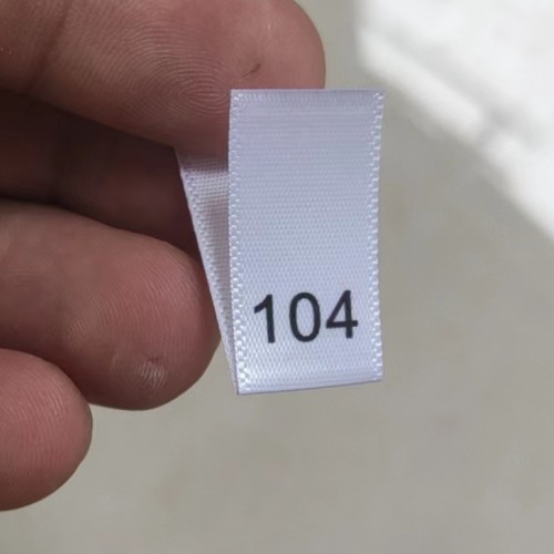 50 stks Satijn Maat Label voor baby 74 80 86 92 98 104 110 116 122 134 140 146 152 158 164 170 Print Sizing Labels: Laser Bright