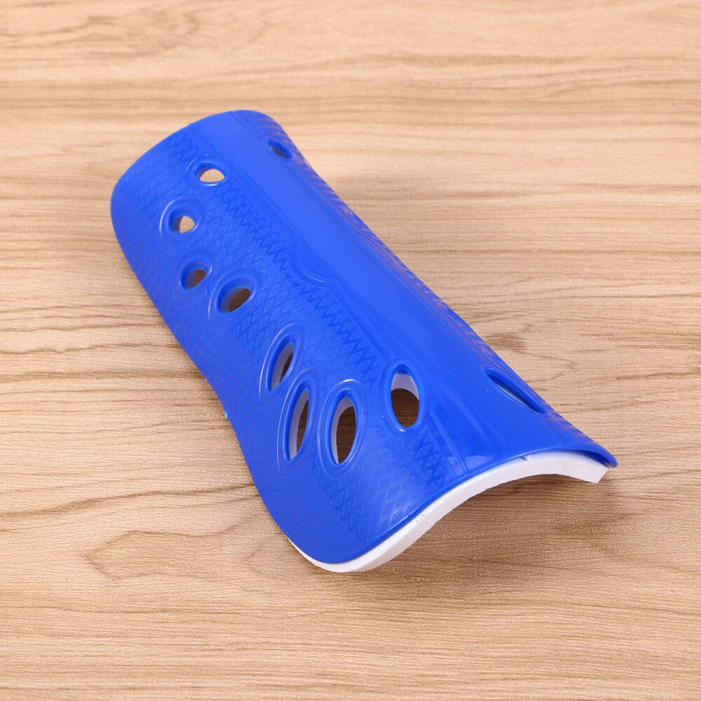 1 par leve respirável adulto bezerro equipamentos de proteção de equipamento de futebol para homem (branco)