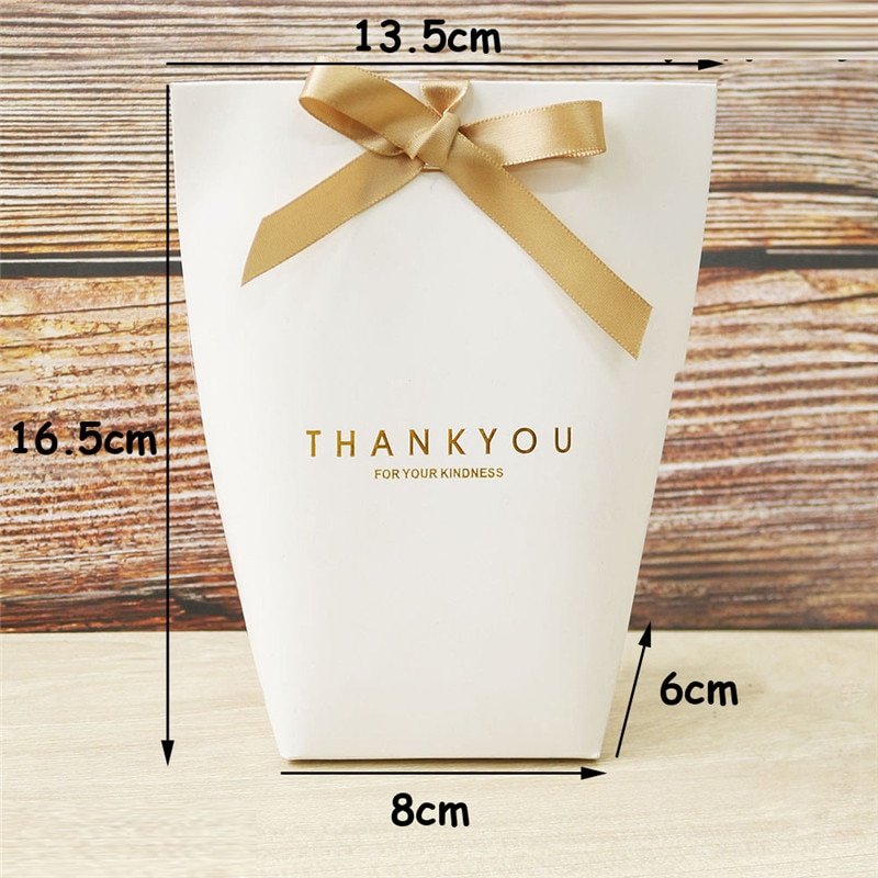 50 Stks/partij Zwart Wit Bronzing Franse "Merci" Papier Candy Bag Dank U Bonbondoos Pakket Bruiloft Verjaardag party Favor Tassen