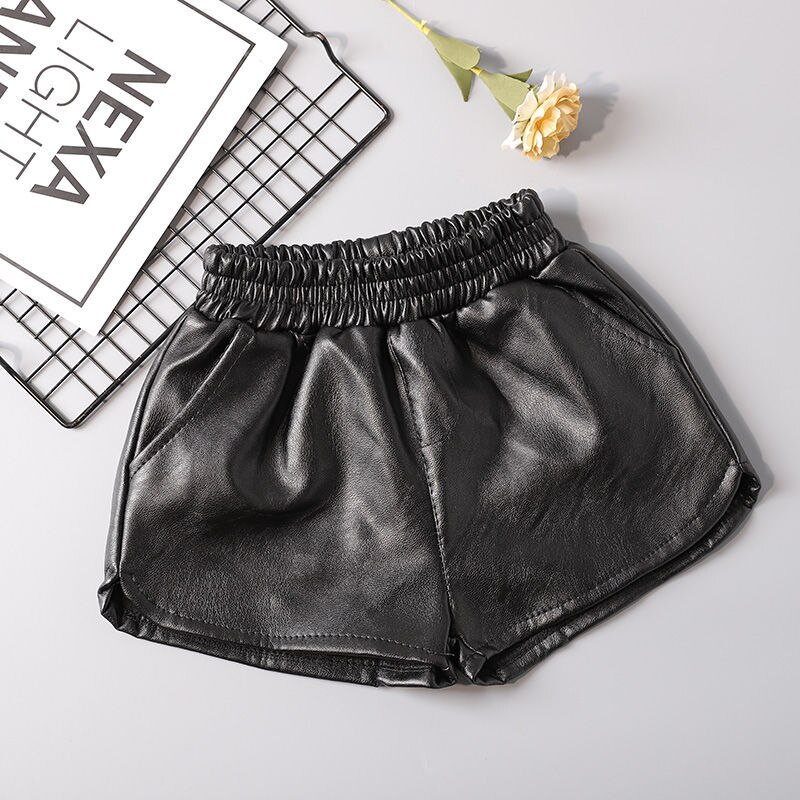 Pantaloncini in pelle Pu Cool estate 2021