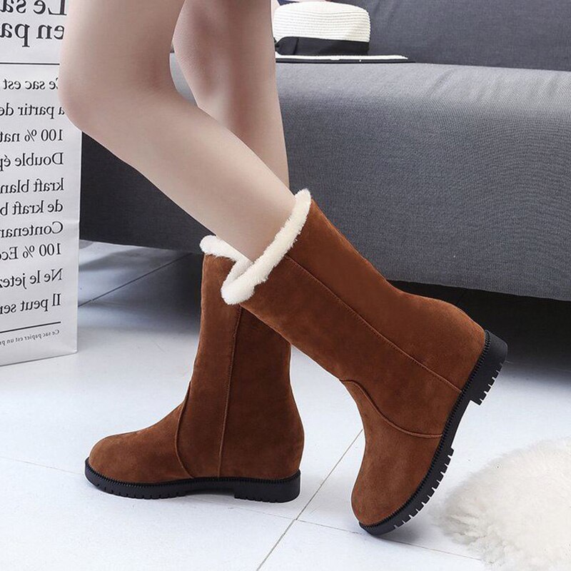 Hiver rétro antidérapant à fond plat bottes pour femmes gracieusement épaissi peluche femmes bottes courtes et 3cm talon femmes bottes de neige