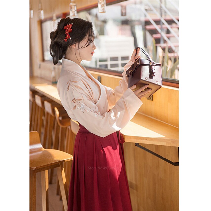 Kimono Vrouwen Vintage Japanse Stijl Yukata Haori Sakura Meisje Borduurwerk Top Rokken Pak Haori Kawaii Meisjes Lange Gewaad Vestidos