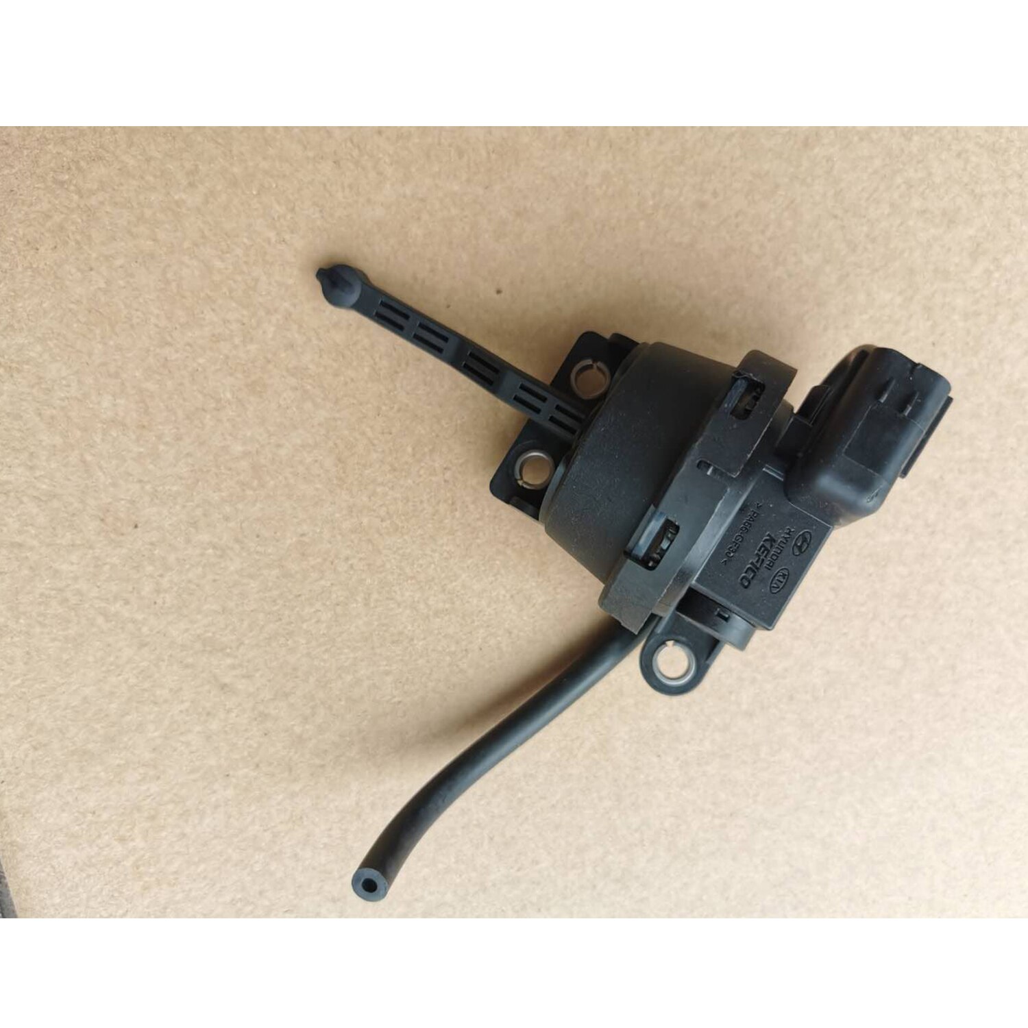 28322 2 b 850 28322-2 b 850 för hyundai kia slang & check v/v assy-vakuumventil-magnetställdon-vis 283222 b 850 ix25 creta 1.6