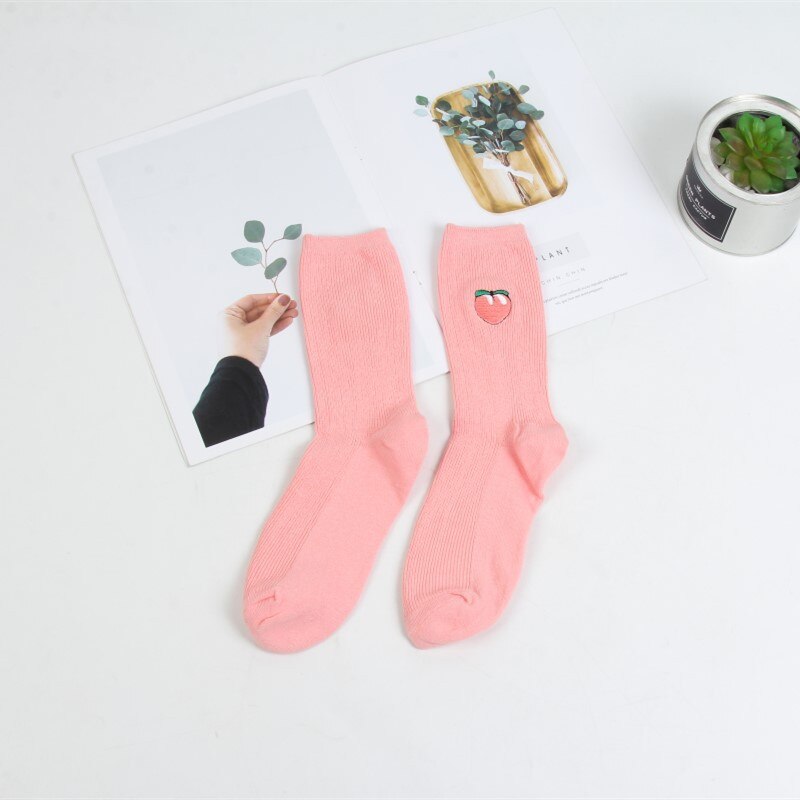 Mignon dessin animé fruits impression avocat banane cerise pêche filles Kawaii chaussettes meias coréen Harajuku broderie Pile tas chaussettes drôles: 1