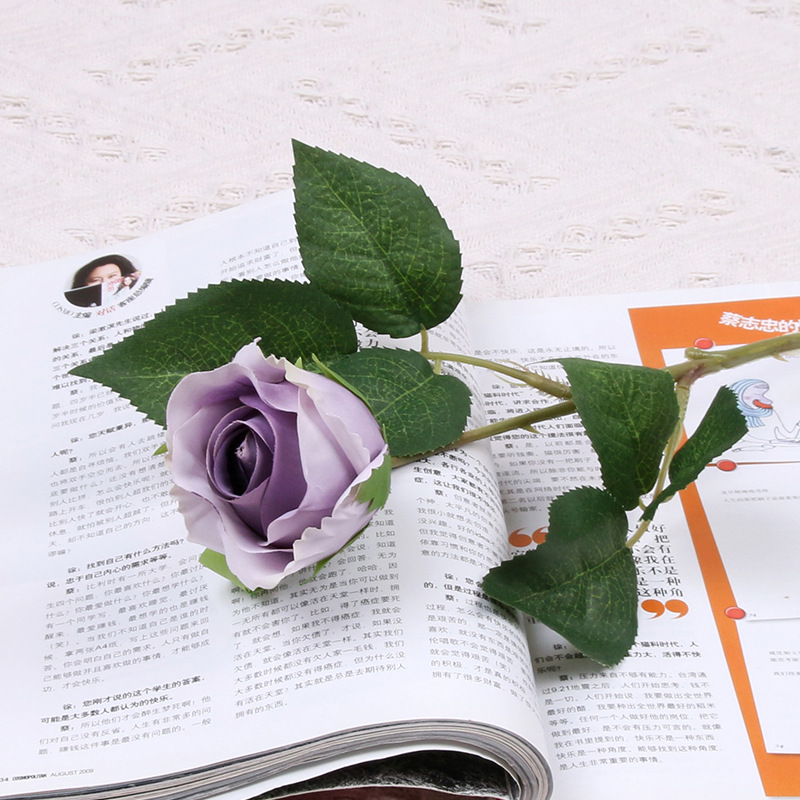 ¡Gran venta! flores rosas artificiales, bonita seda pequeña, rosas blancas, decoración para bodas, suministros para fiestas, flores artificiales: Púrpura