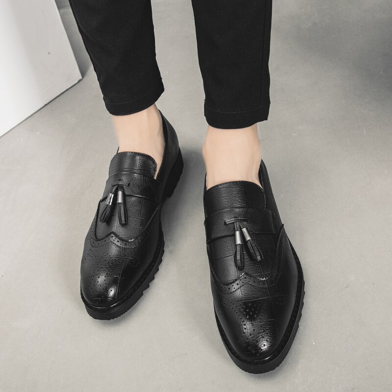 Heren loafers merk herenschoenen italiaanse stijl dating trouwjurk mannelijke kwast loafers casual schoenen  w5