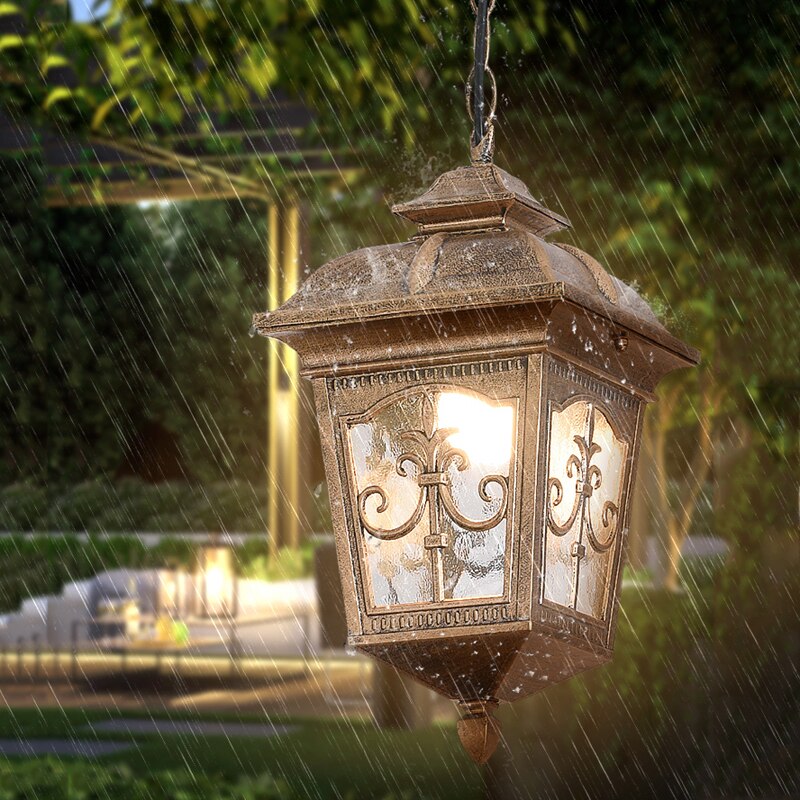 Lampes suspendues imperméables européennes en plein air rétro village lustre balcon couloirs lumières raisin support lampe à suspension luminaire