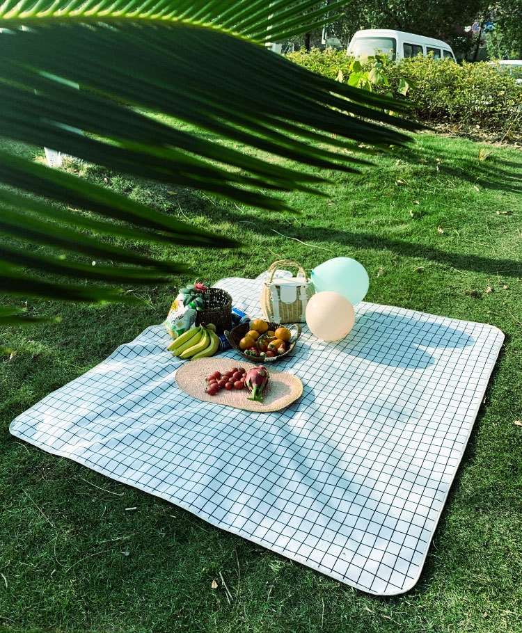 Tapis de Camping pliable et portable, 5 tailles, pour pique-nique plage plein air, matelas de couchage étanche, couverture à carreaux étanche à l'humidité