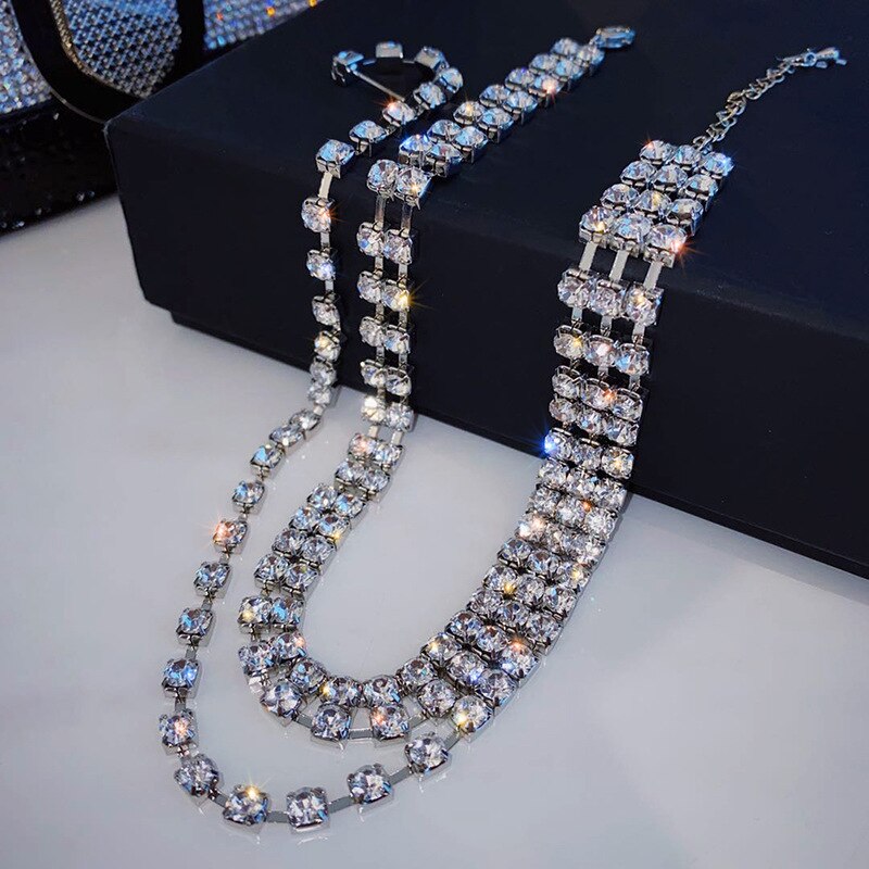 SRCOI Einfache Geometrische mehrschichtig Reihen Strass Kurze Halskette Temperament Kristall Schlüsselbein Kette Frauen Partei Schmuck: Ursprünglich Titel