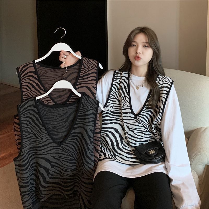 Stickad tröja väst dam höst koreansk stil vintage zebra randig v-ringad ärmlös tröja linne väst  t544