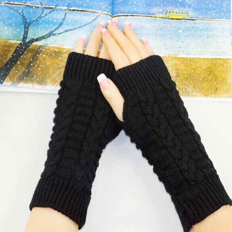 Women Winter Arm Warmers Christmas Cashmere Fingerless Long Gloves Warm Mittens Elbow Thread Knitted Sleeves Heart type Glove: Army Green