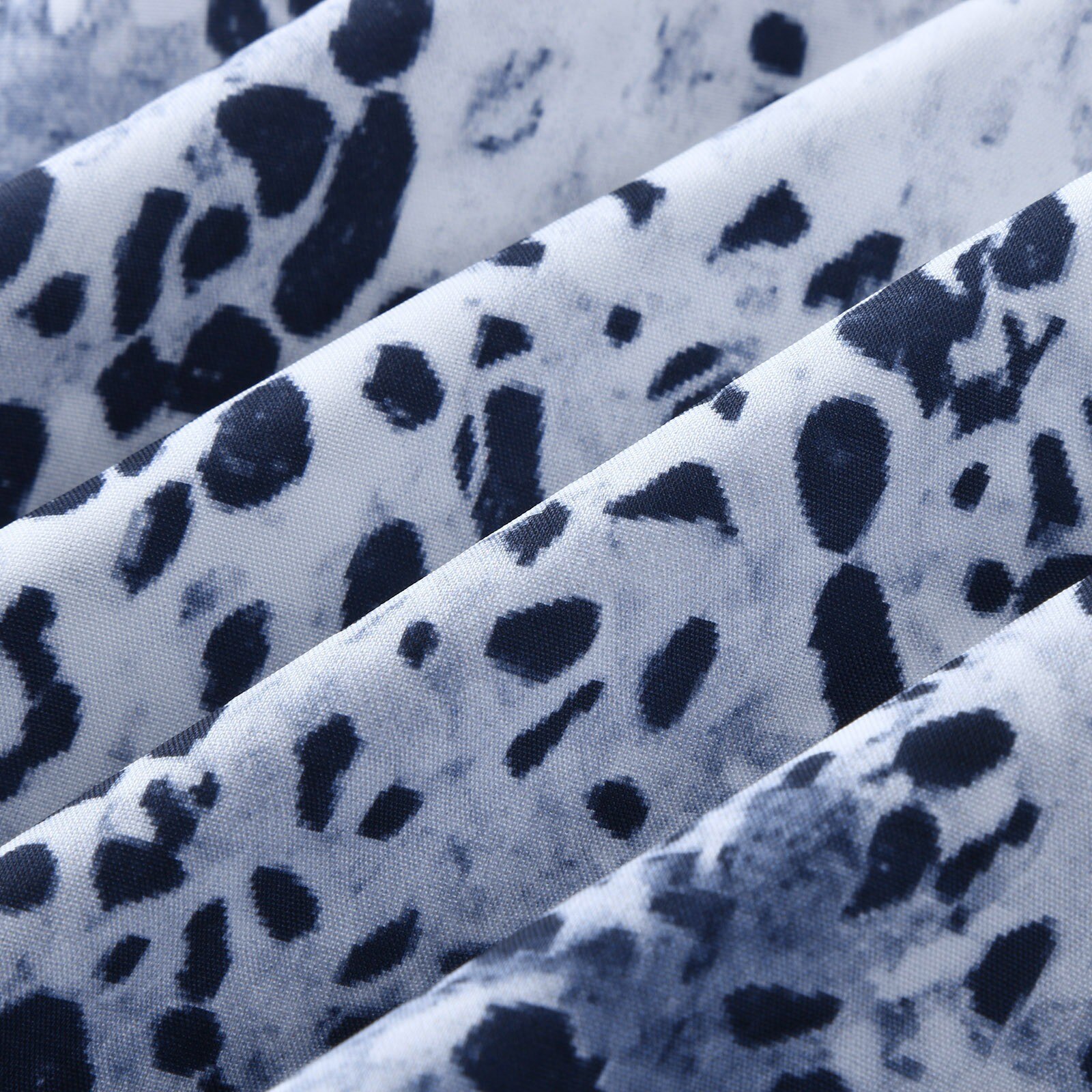 Women nurse printed short sleeved v-neck caregivers' blouse Clinical uniforms woman Beautician uniform hairdresser