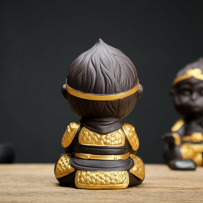 Zisha Sun Wukong tea pet statuette, Chinese Kung Fu tea set decoration, Qitian Dasheng fighting god home decoration crafts
