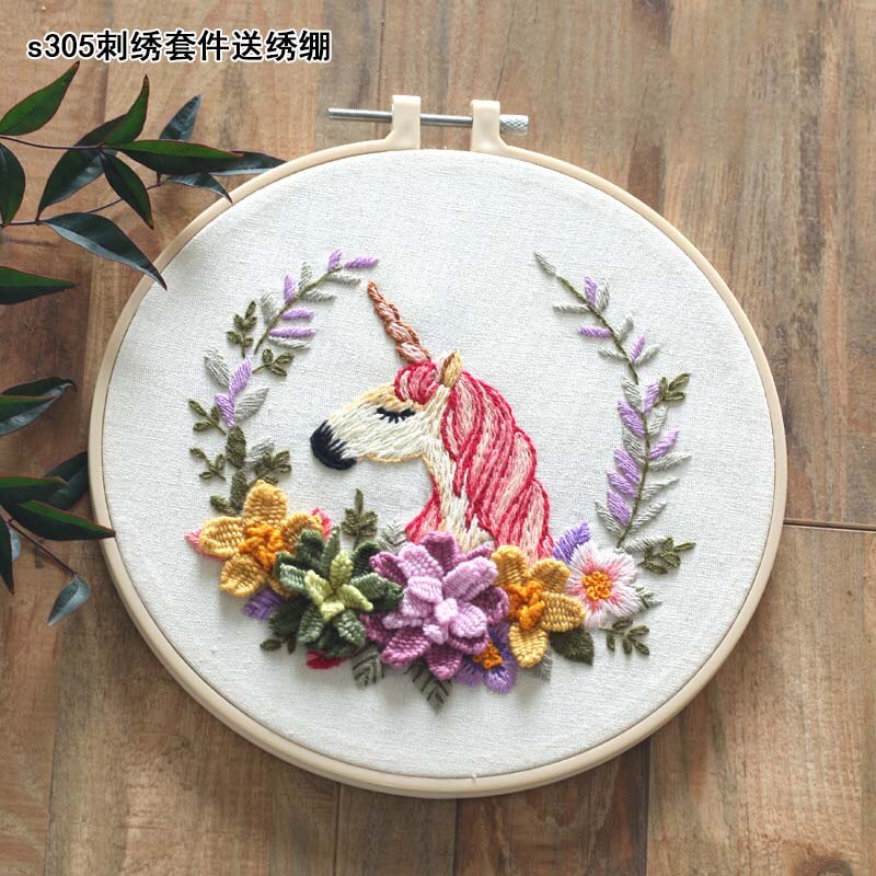 3D Embroidery Starter Kit with Flowers Unicorn Pattern Cloth Europe Style Color Threads Craft Kit With Hoop Embroidery Supplies: 1