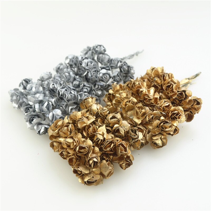 Billigt 12 st 2cm guld silver plommon konstgjord mini papper ros scrapbook bröllopsfest dekoration hantverk tillbehör jul