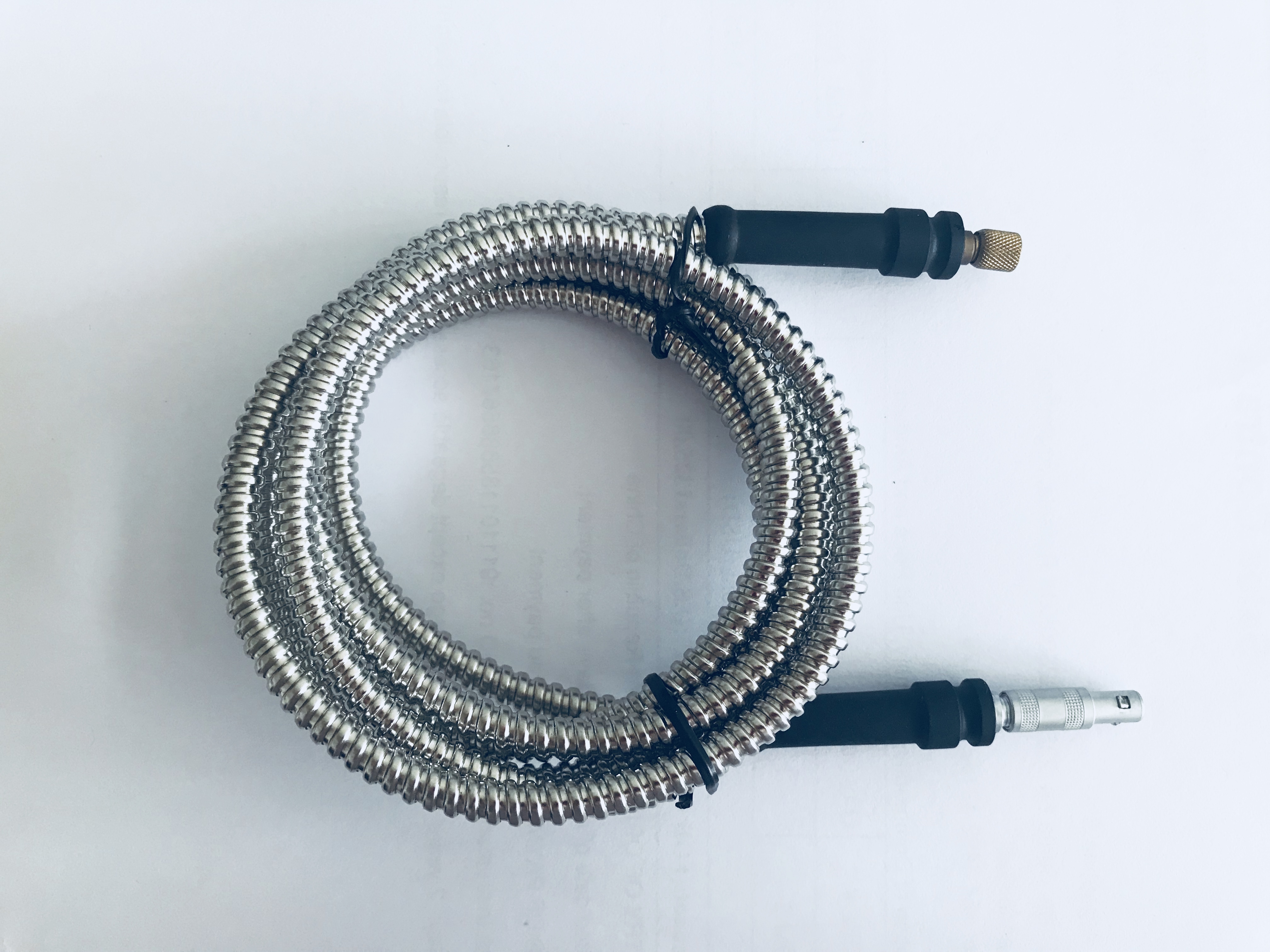 El Cable ultrasónico de protección de acero inoxidable flexible