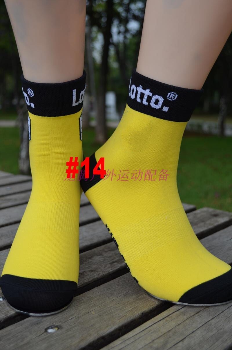 3 pairs/lot pro team spain M cycling socks breathable high knee Protect Feet Breathable Wicking sprots Sock Outdoor Road Bike: lotto jumbo